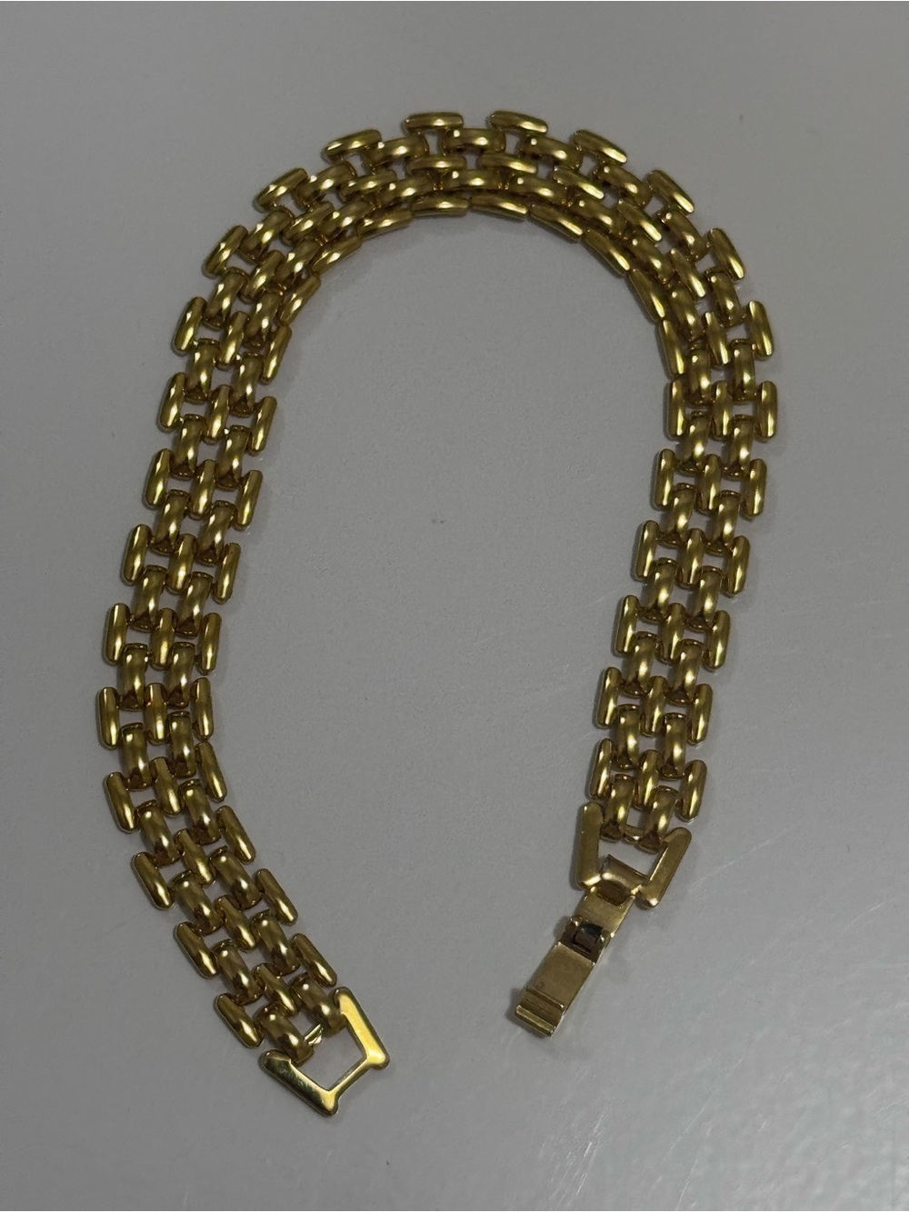 Classic Gold-tone Panther Link Bracelet - Picture 4 of 4